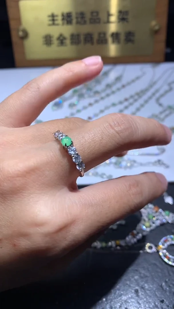 颈饰银S925镶嵌翡翠净货