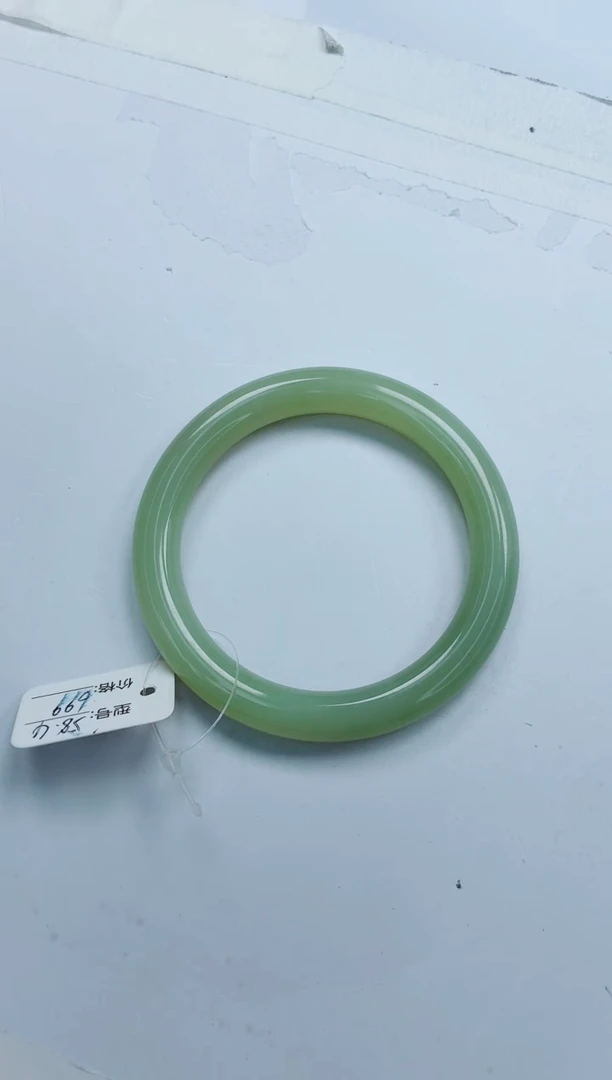 和田玉手镯未镶嵌231/58.4