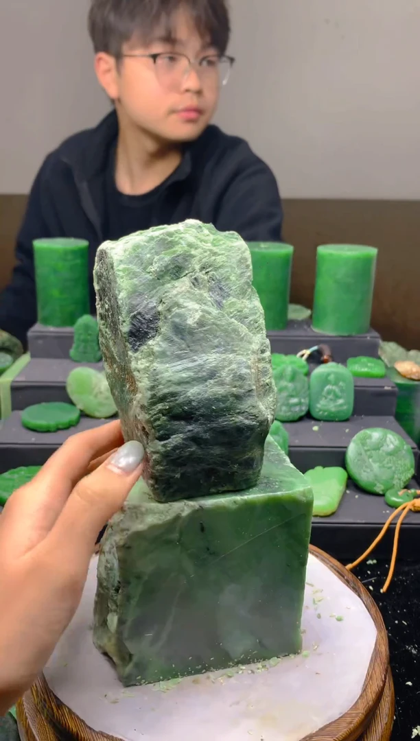 未镶嵌和田玉珠宝半成品1