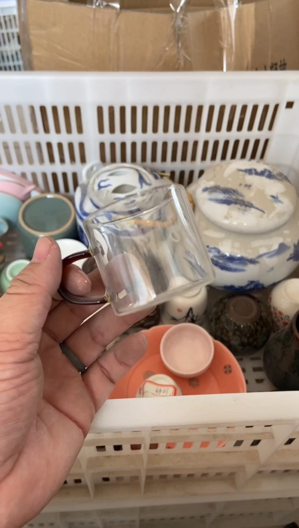 无运费险有瑕疵的摄影的产品有使用过的痕迹有点脏介意勿拍