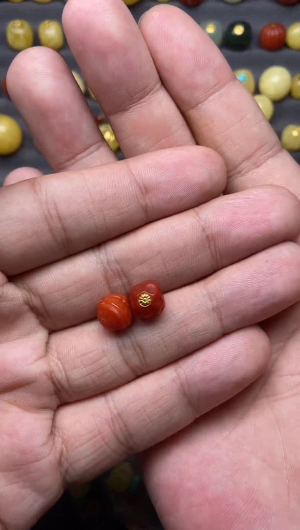 22K金镶嵌南红玛瑙珠宝奇石