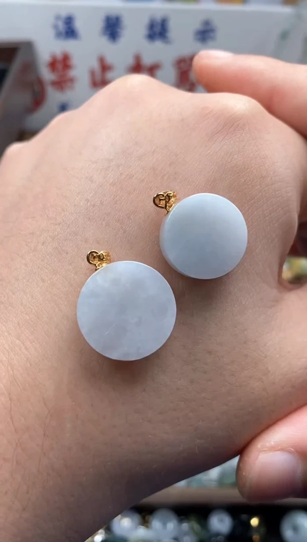 【闪购商品】翡翠颈饰未镶嵌哥哥