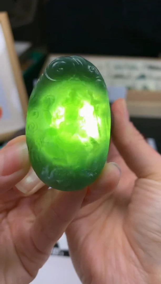 【闪购商品】定制翡翠未镶嵌吊坠-92103