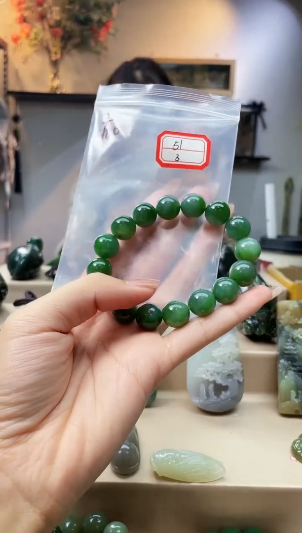 未镶嵌和田玉挂件1