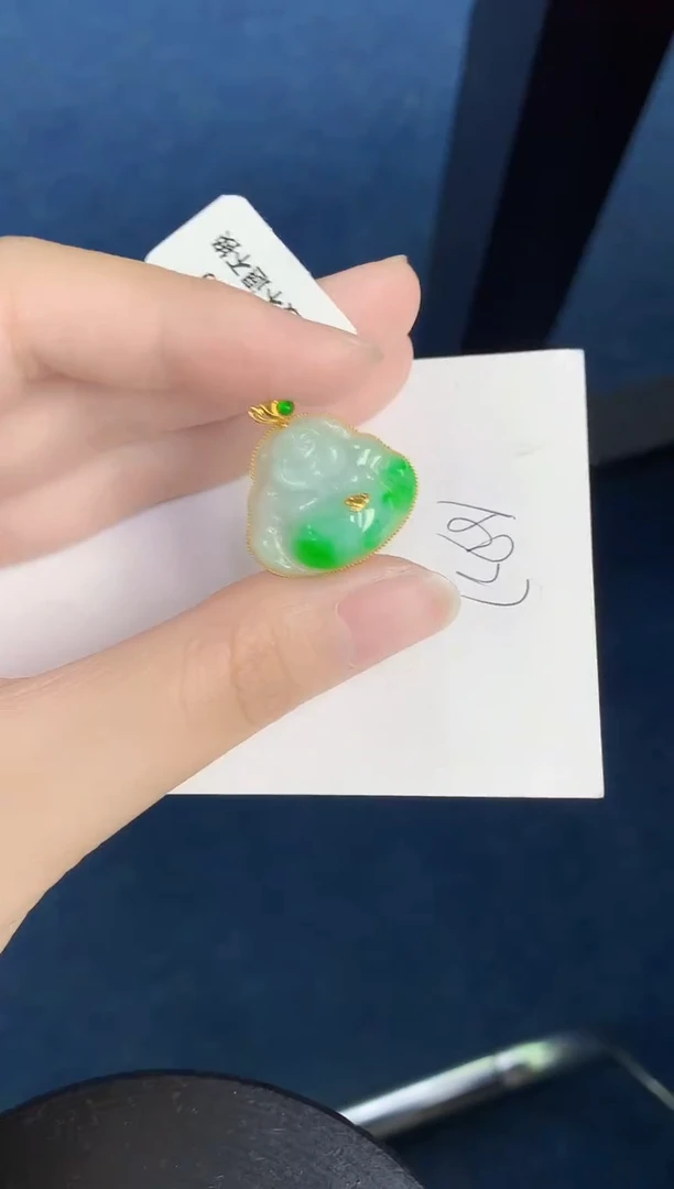 翡翠18K金镶嵌颈饰天然翡翠緬甸A貨
