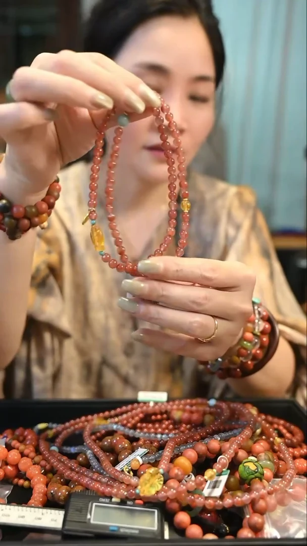 南红玛瑙未镶嵌颈饰云**轻定向 云淡凤轻