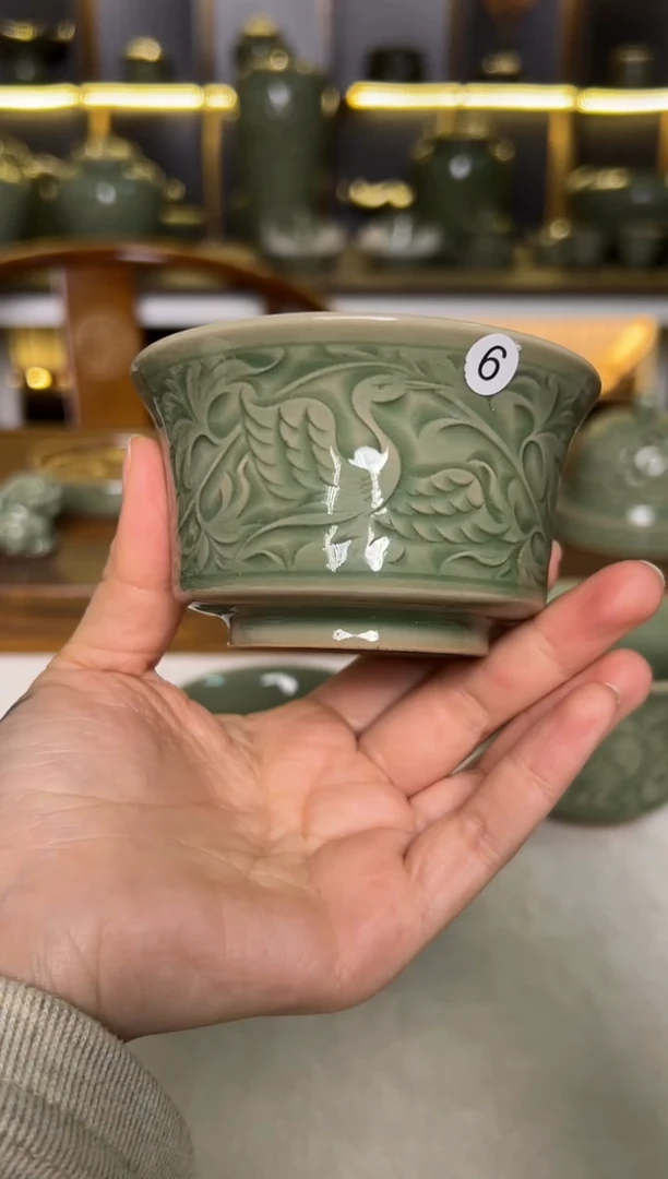 陶瓷纯手工仙鹤牡丹马蹄扯足杯6号