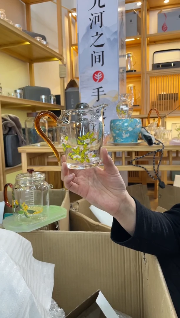 手工艺品玻璃琥珀把梨花思明公杯