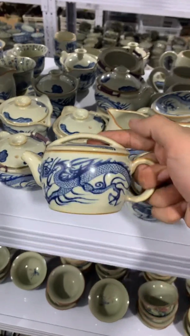 茶壶、盖碗、主人杯、客杯（轻轻微瑕介意勿拍）