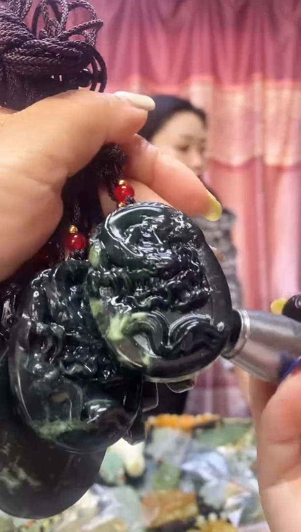 未镶嵌岫玉吊坠多样性发其中之一  挂坠