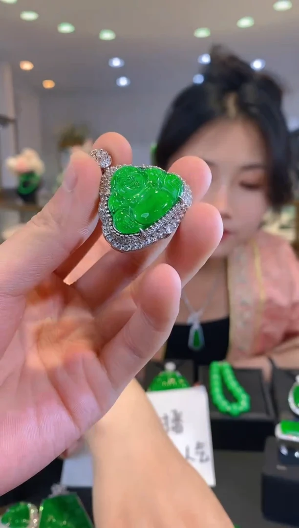 吊坠(赠链)银S925镶嵌翡翠翡翠a货多样性发