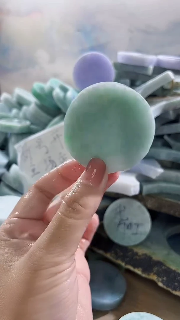 颈饰未镶嵌翡翠翡翠缅甸翡翠A货钟92