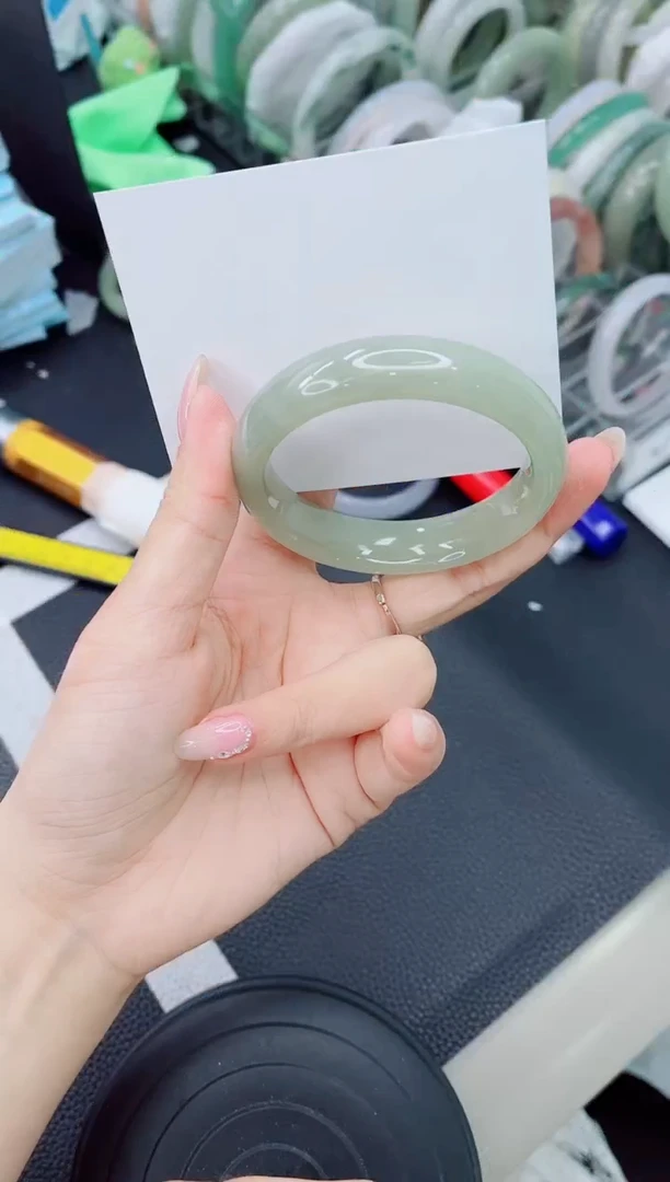 石英质玉手镯未镶嵌307-54.7