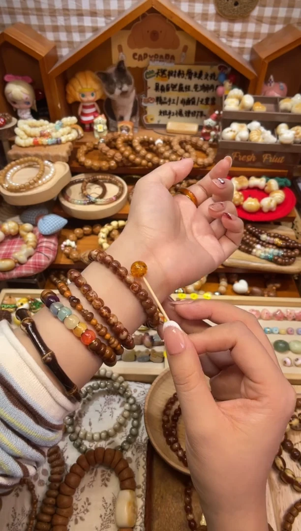 库克手串花珀一个搭配星月