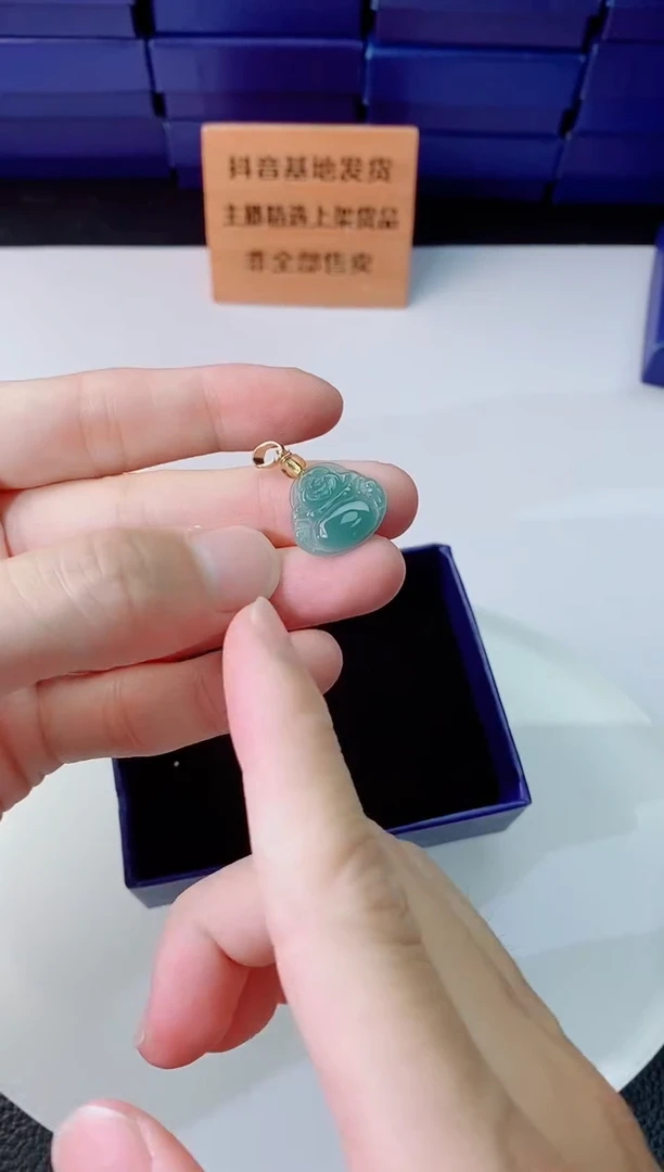 翡翠未镶嵌颈饰1111111