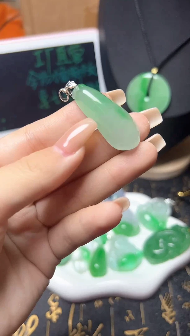 颈饰未镶嵌翡翠所见即所得，一图一物