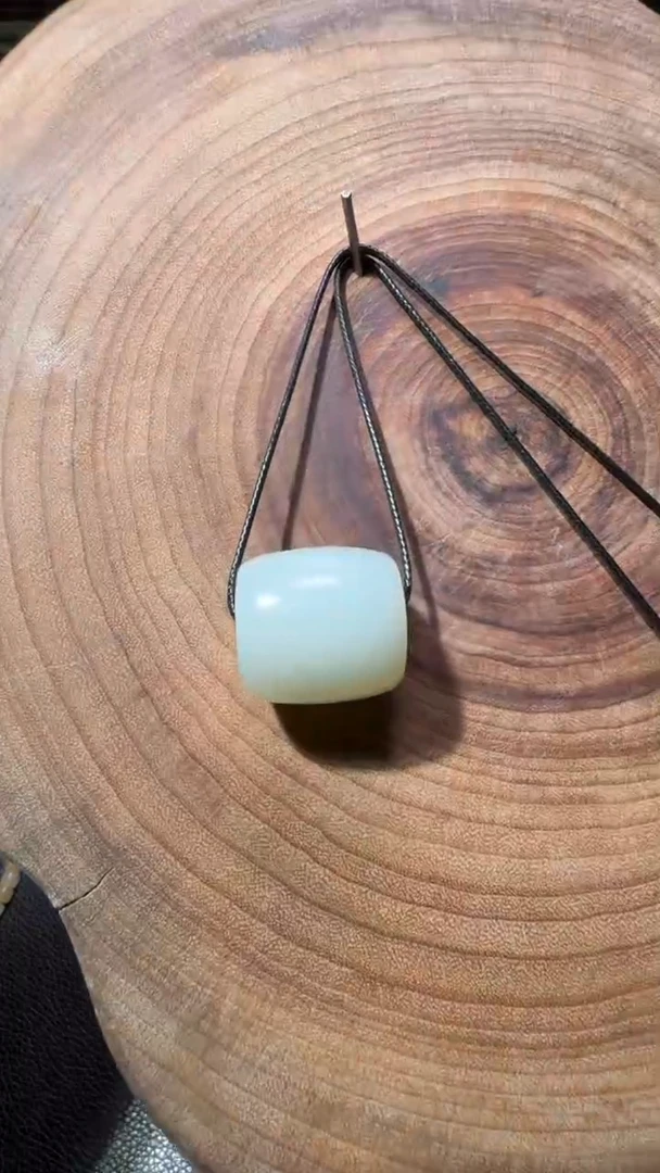 颈饰未镶嵌和田玉乐子