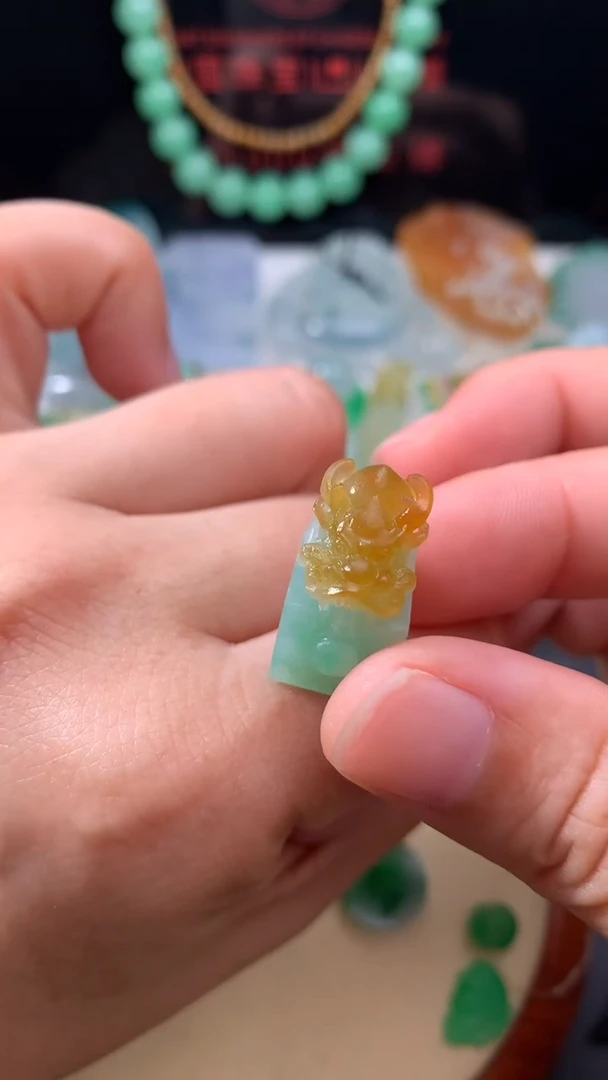 未镶嵌定制翡翠