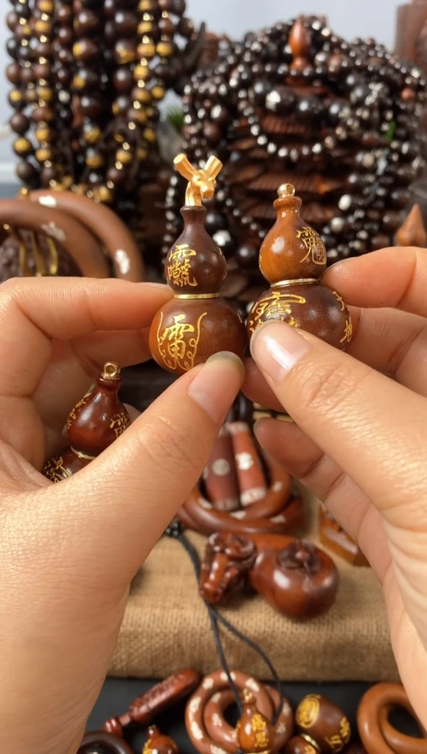 【闪购商品】木枣木微瑕龙头开口葫芦描金3个