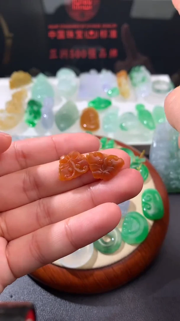 未镶嵌定制翡翠