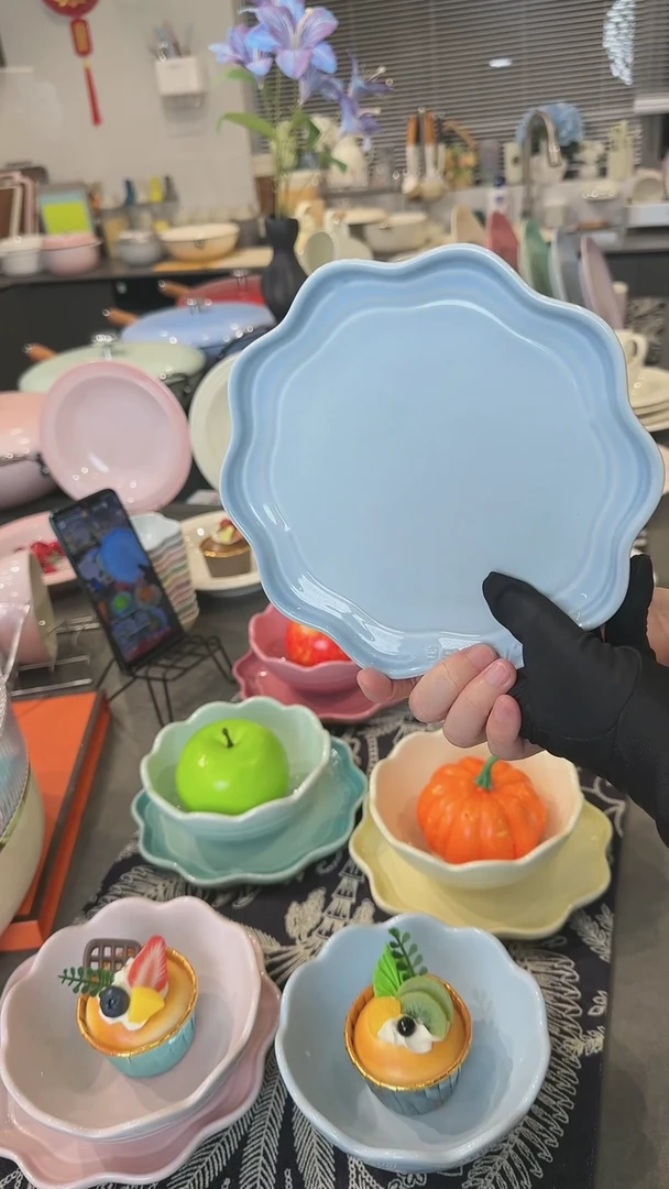 【闪购商品】瓷炻彩花边盘18cm-尼罗蓝