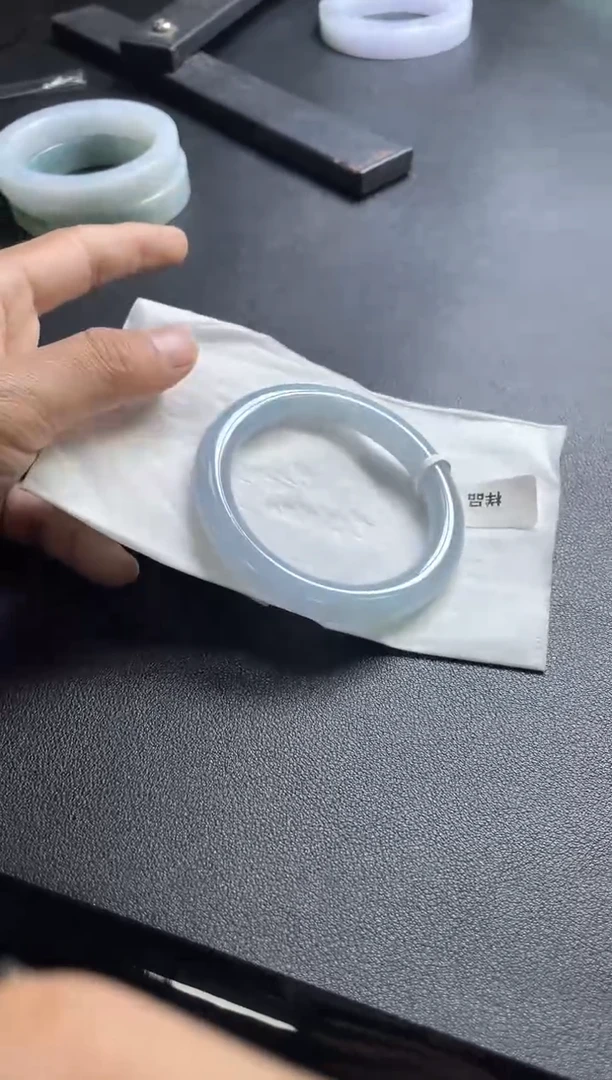 未镶嵌毛胚定制翡翠g****n发一件