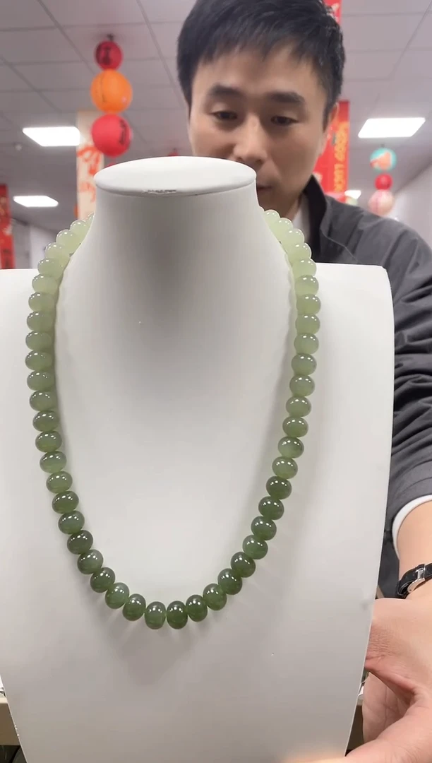 【闪购商品】和田玉颈饰未镶嵌高品湖水渐变卡10算盘珠项链一条