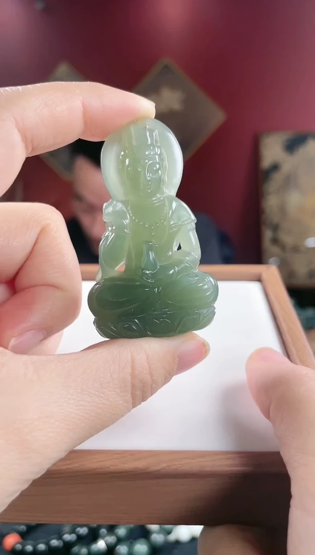 【闪购商品】和田玉颈饰未镶嵌湖水绿立体观音