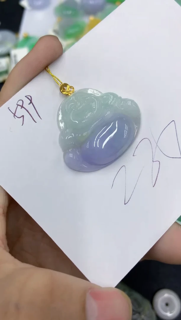 颈饰18K金镶嵌翡翠111111111111