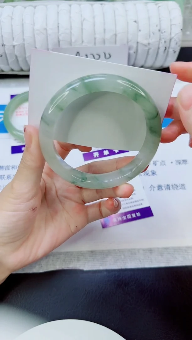 未镶嵌手镯石英质玉214/62