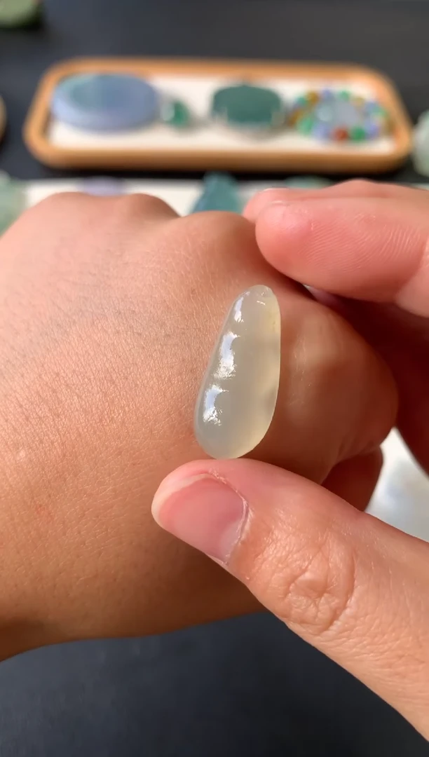 未镶嵌定制翡翠翡翠