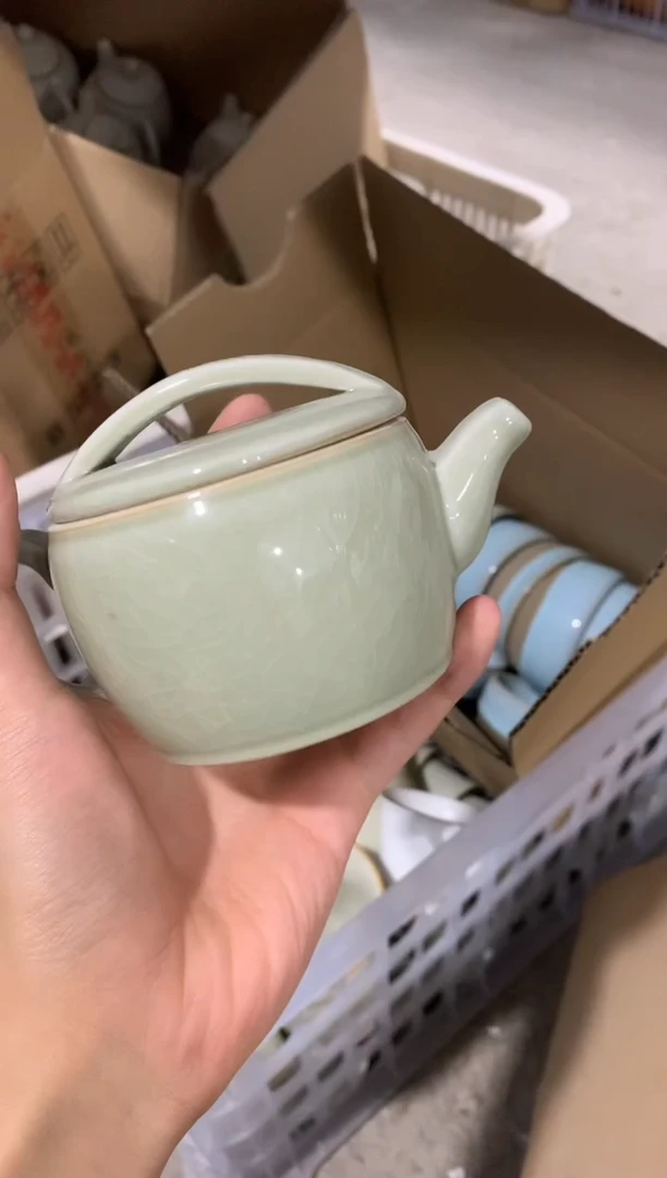 茶具茶壶、盖碗、主人杯、客杯（轻轻微瑕介意勿拍）