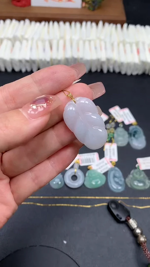 翡翠18K金镶嵌吊坠(不含链)MS186759