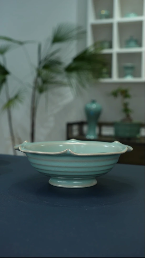 瓷片炫纹花口洗18.6口径精品无暇      洁