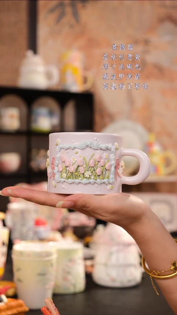 摆件景德镇手工手绘设计师款