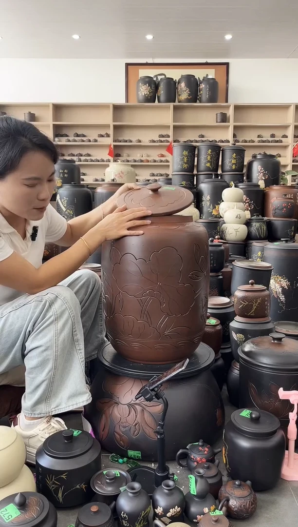 罐完品 线雕荷花三号茶缸高52cm 514