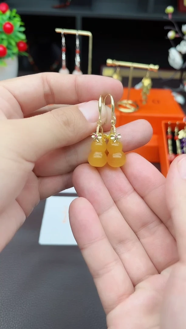 玛瑙/玉髓耳饰未镶嵌333000