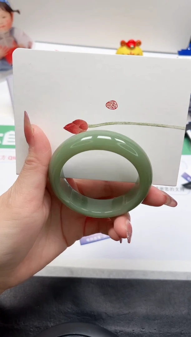 【闪购商品】石英质玉手镯未镶嵌222-52