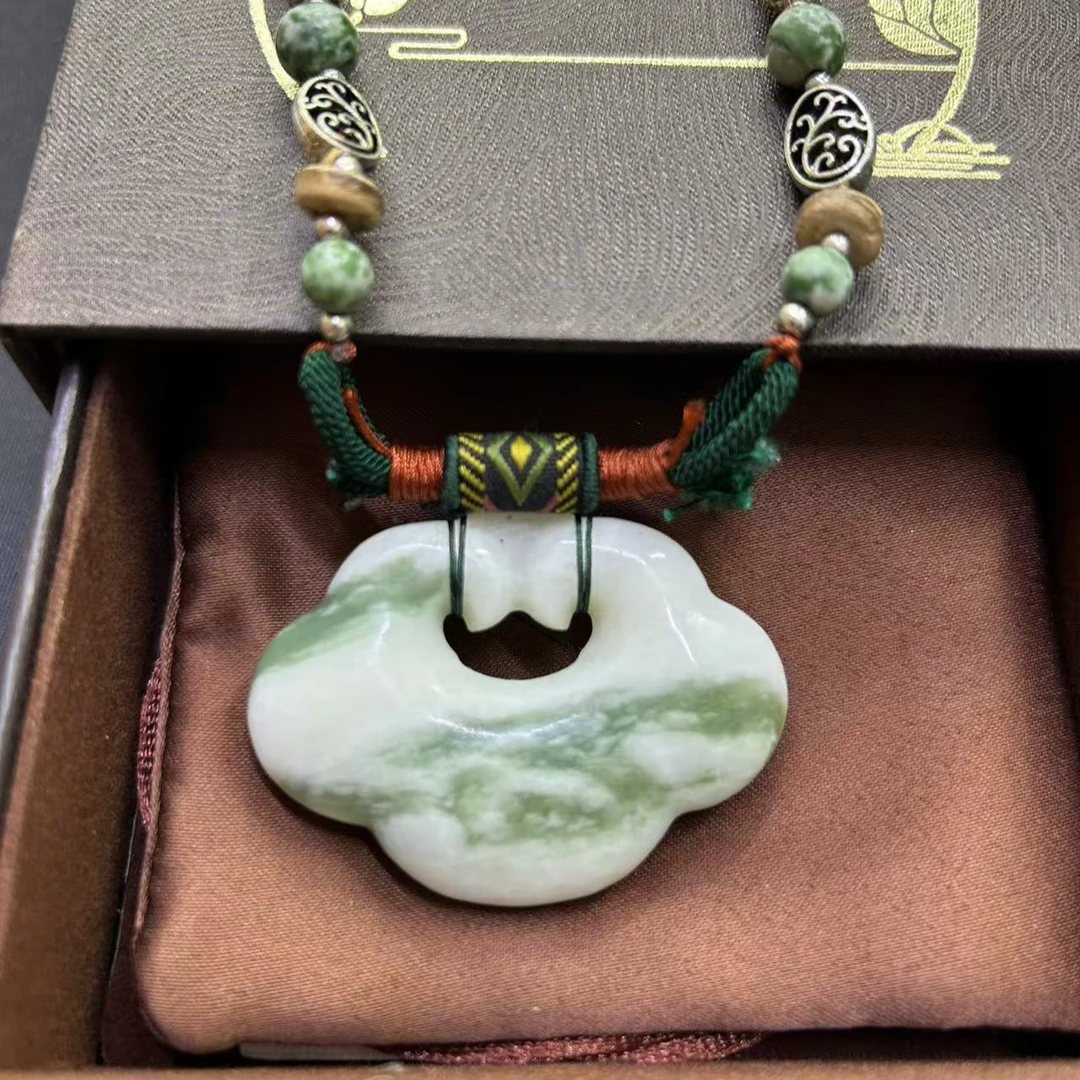 岫玉老油翠 祥云锁颈饰 天然花色挂件（多样性发货发一件）