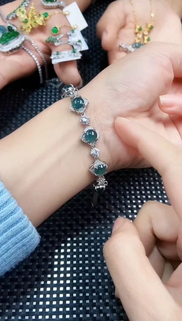 【闪购商品】翡翠手链未镶嵌111111111