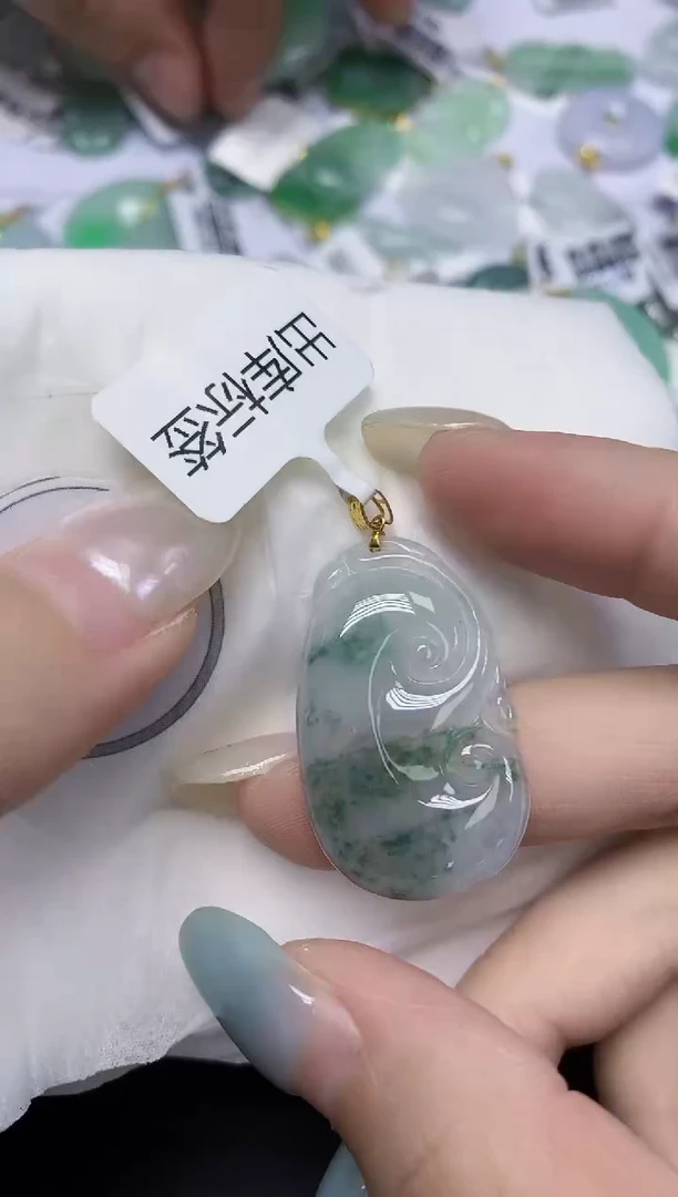 翡翠18K金镶嵌颈饰天然缅甸翡翠A货百元以上9元证书费自理