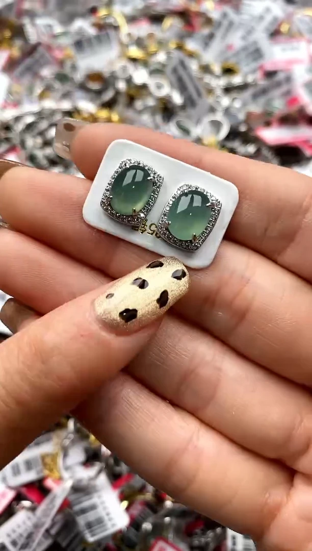 【闪购商品】翡翠戒指银S925镶嵌111111111      5