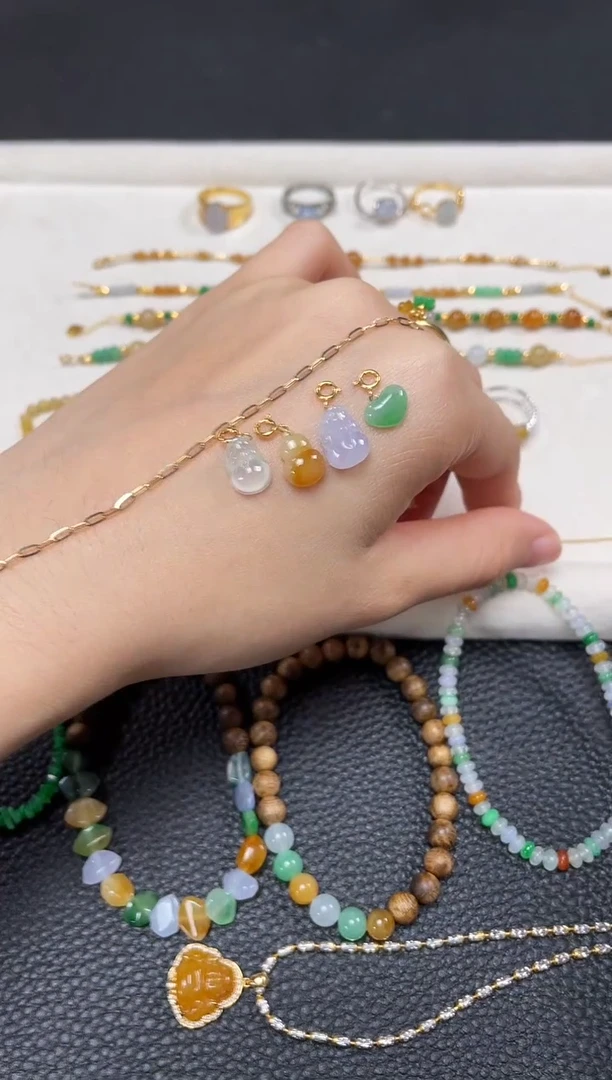 【闪购商品】翡翠套链18K金镶嵌一个   JK725