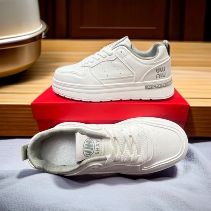 2025年新款男士低帮休闲小白鞋711