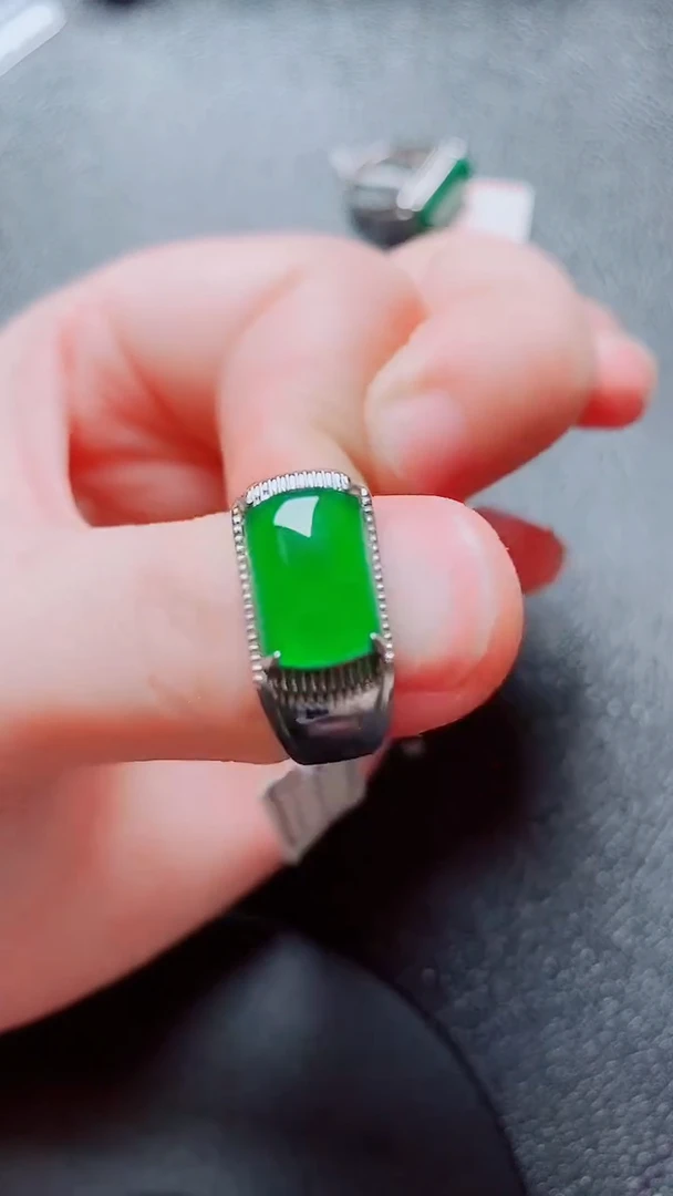 银S925镶嵌戒指翡翠翡翠