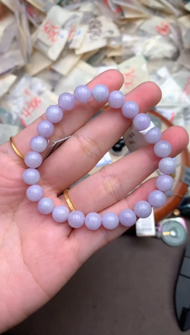未镶嵌挂件翡翠 —