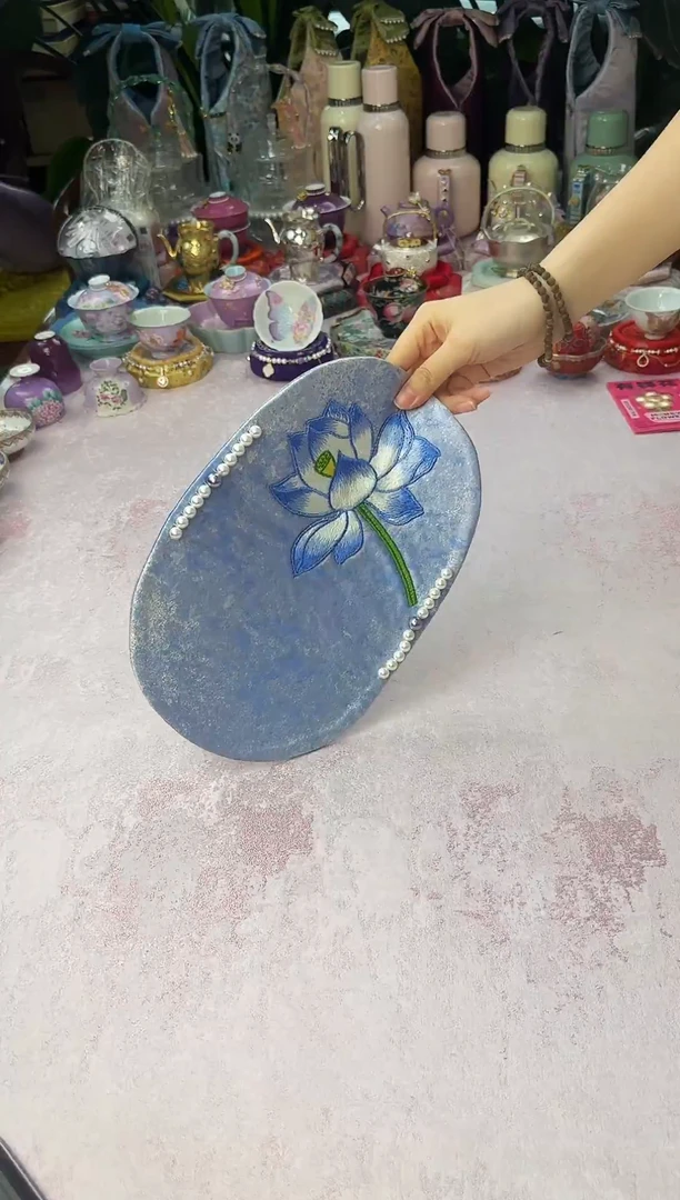 89椭圆荷花茶席含钉珠