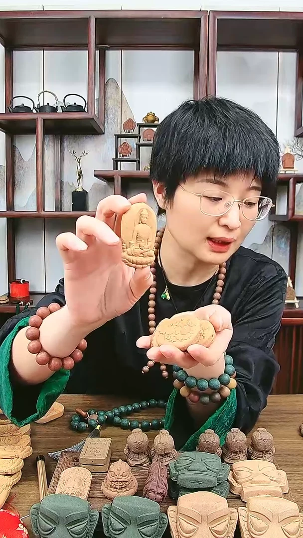 【闪购商品】龙涎香香方瑕疵药师佛