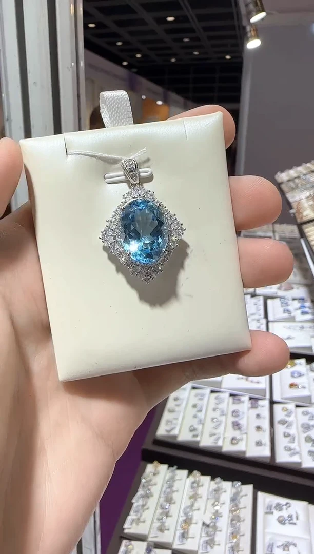 颈饰银S925镶嵌托帕石22ct