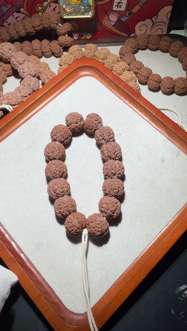 【闪购商品】金刚菩提手串超头针孔满肉五星蜂王20